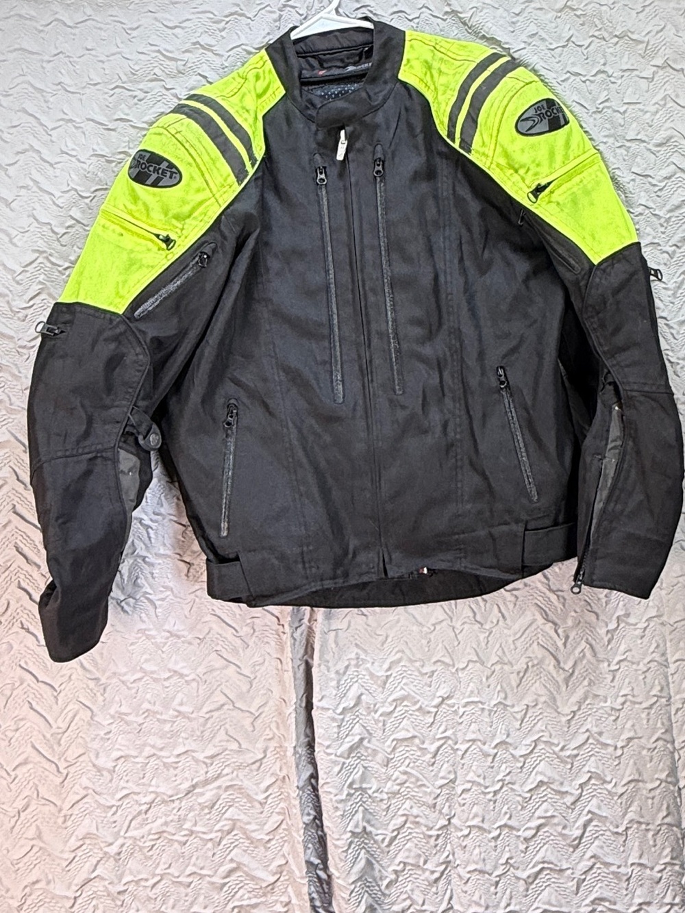 Joe Rocket Mens Small Black Neon Yellow Hi vis Motorcycle Riding Jacket Armored